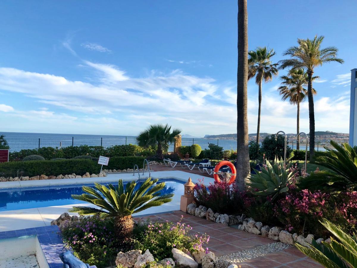 La Perla De La Bahia, Urbanizacion Gran Lujo Apartment Bahia de Casares ภายนอก รูปภาพ