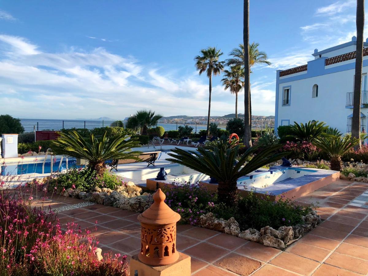 La Perla De La Bahia, Urbanizacion Gran Lujo Apartment Bahia de Casares ภายนอก รูปภาพ